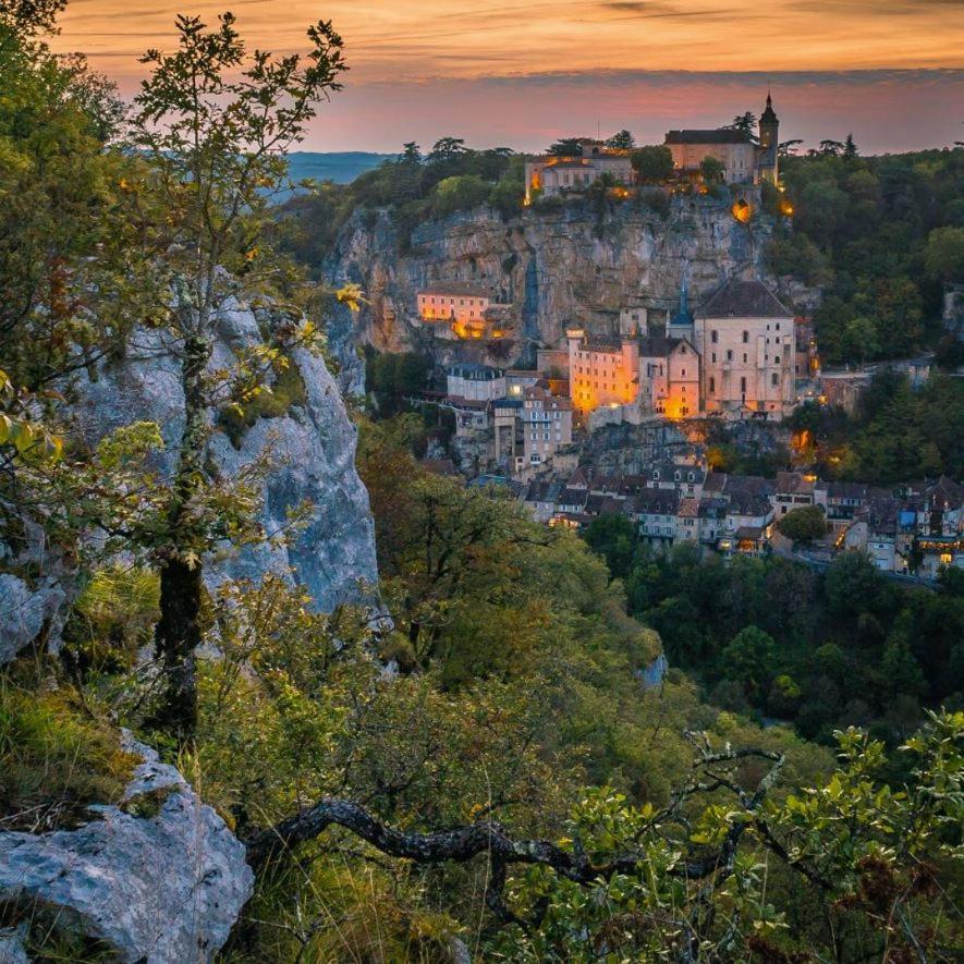 Maison Pierre Loti, Gite Historique Et Spacieux En Vallee De La Dordogne Bretenoux Exterior foto